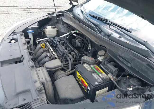 KM8JT3AB0CU458949: 42744013