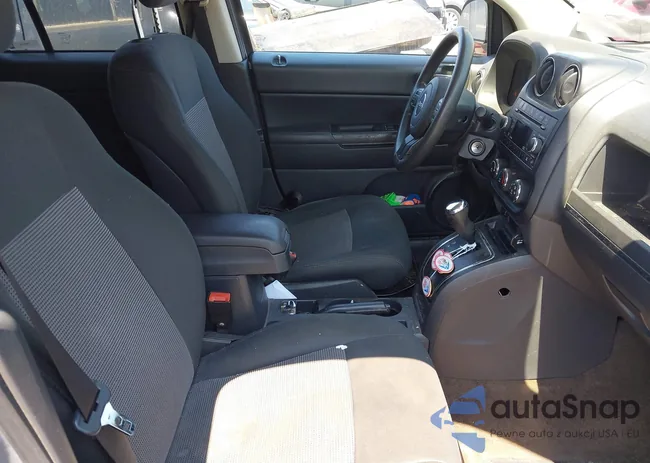 1C4NJDBBXDD249462: 42745237