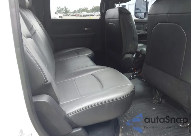 3C6UR5SL8MG531354: 42745253