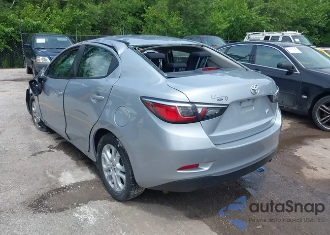 3MYDLBYV3HY170232: 42745452