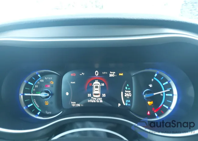 2C4RC1L79MR602839: 42745473