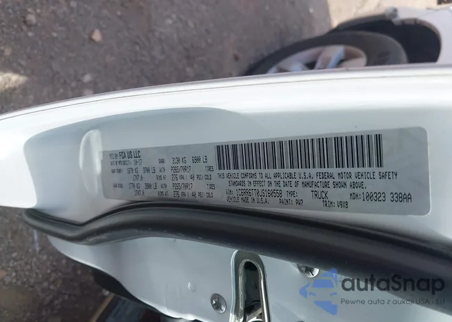 1C6RR6TT0JS160558: 42745699