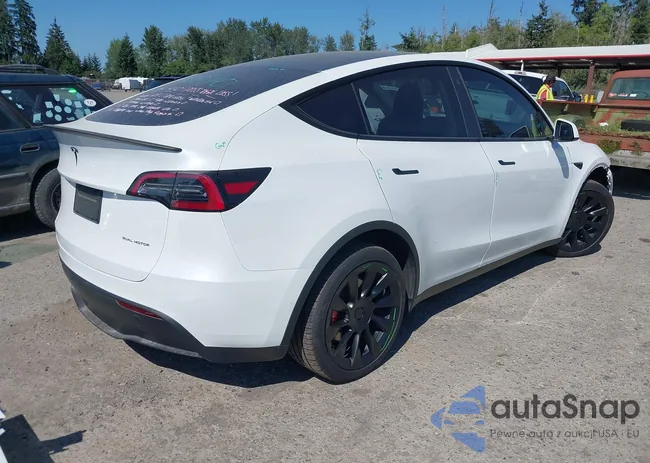 5YJYGDEE9MF204796: 42744814