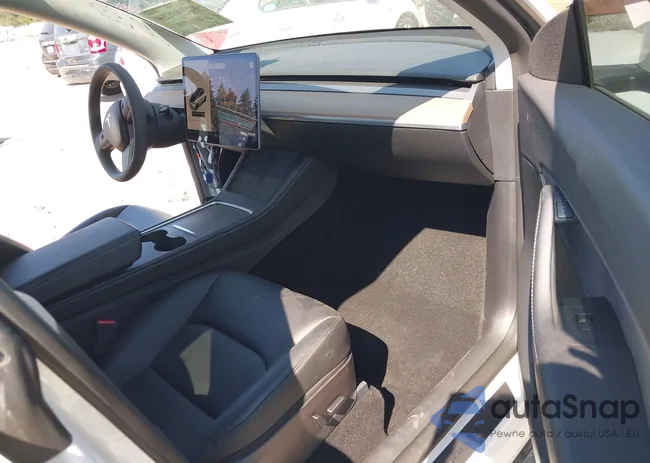 5YJYGDEE9MF204796: 42744814