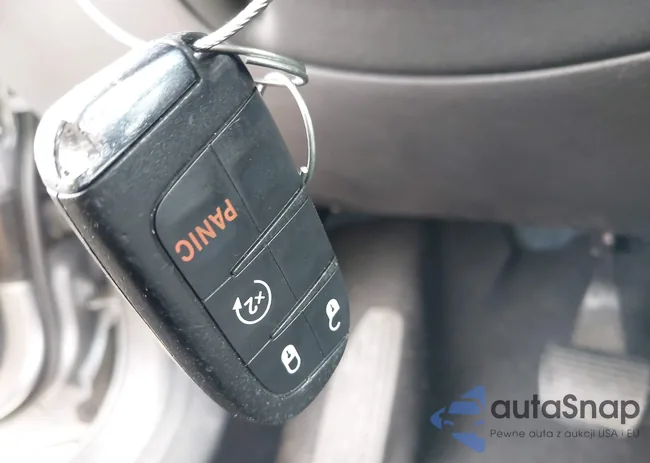 3C4NJDBB8JT339506: 42744940