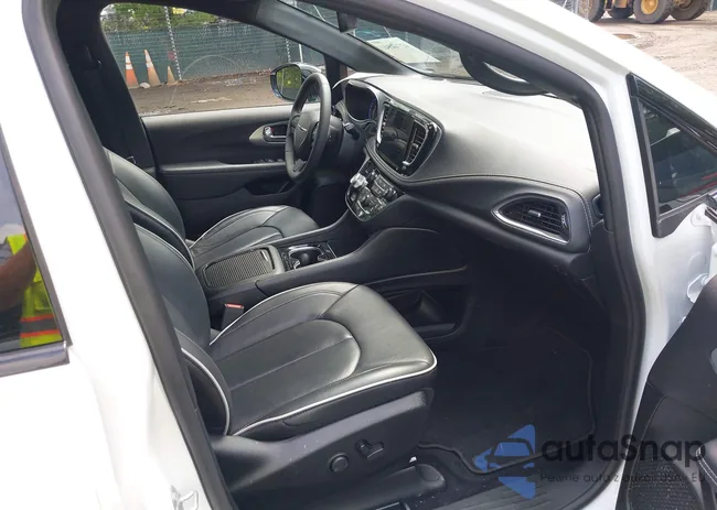 2C4RC1GG0SR520294: 42744941