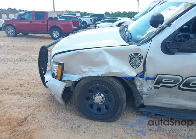 1GNLC2E01BR330664: 42746352