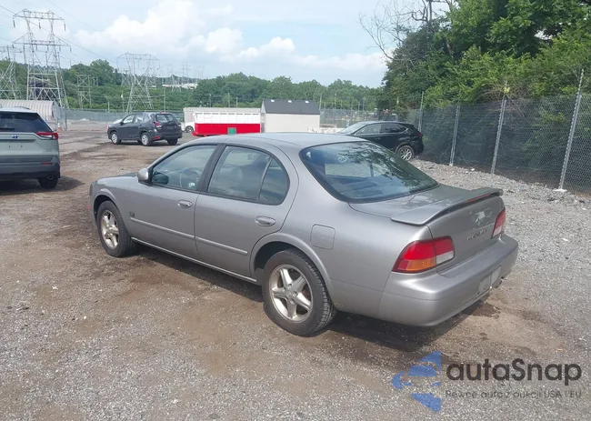 JN1CA21A4XT107867: 42746418