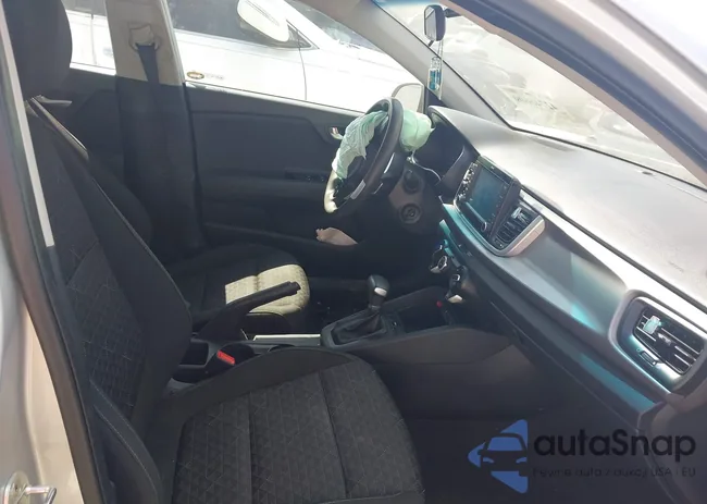 3KPA24AD2LE328653: 42746609