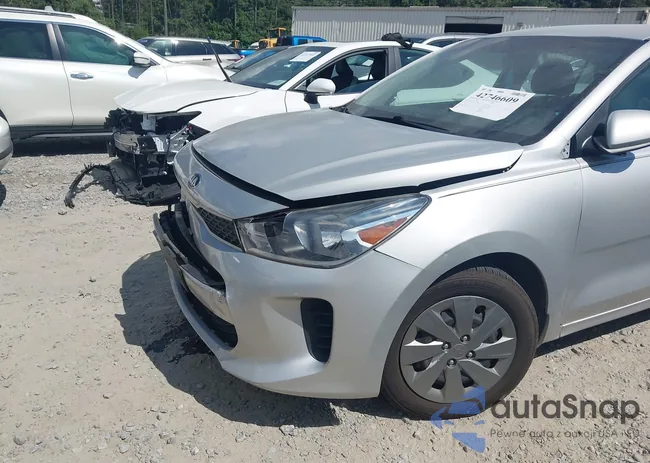 3KPA24AD2LE328653: 42746609