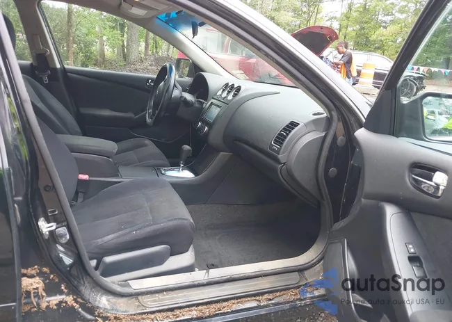 1N4AL2AP6CN495093: 42745968