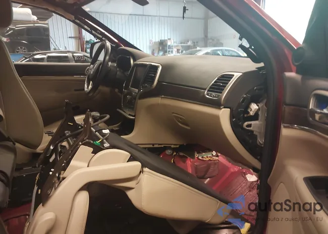 1C4RJFBG5FC663931: 42746051