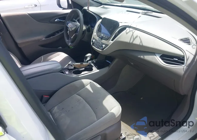 1G1ZD5ST6NF200457: 42746102