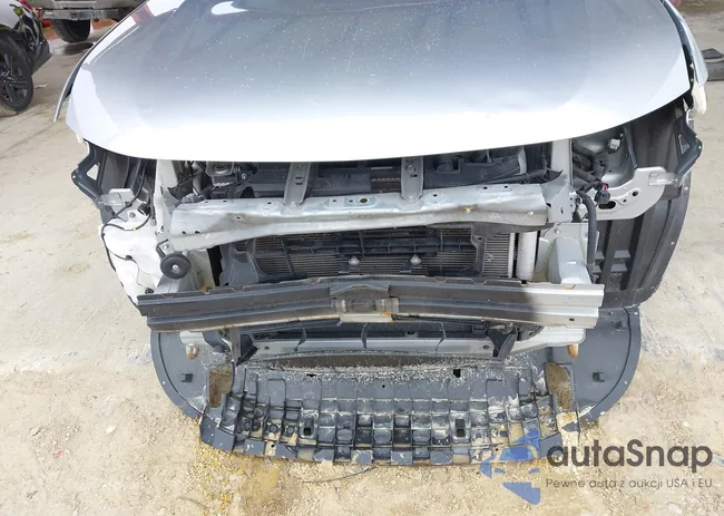 JA4AD3A33HZ024779: 42747274