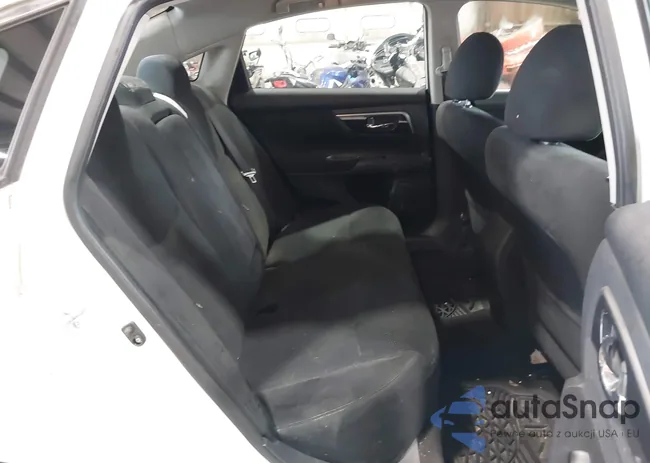 1N4AL3AP4EC269073: 42747311