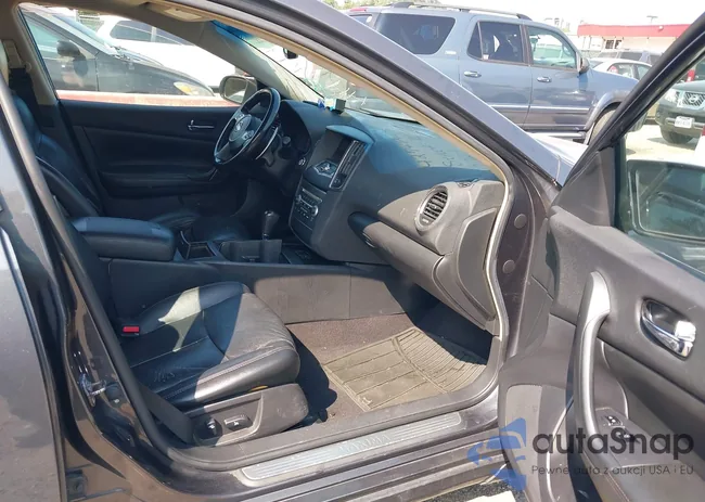 1N4AA5AP8AC847493: 42747409