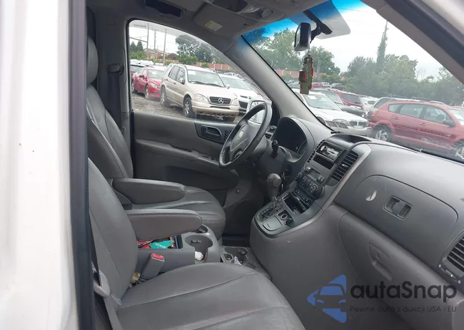 KNDMB233286256467: 42747590