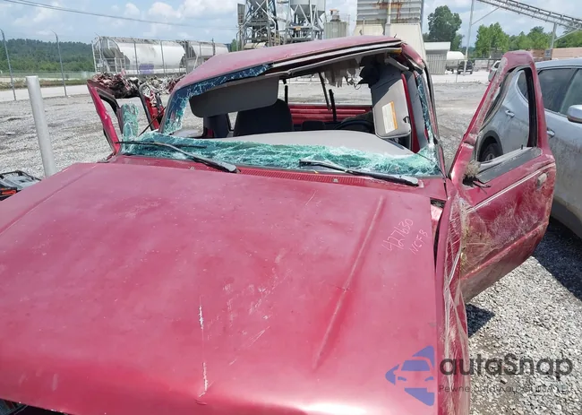 1FTCR15X9VPA10846: 42747630