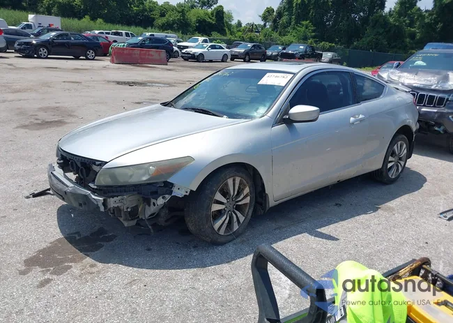 1HGCS12858A013575: 42746782