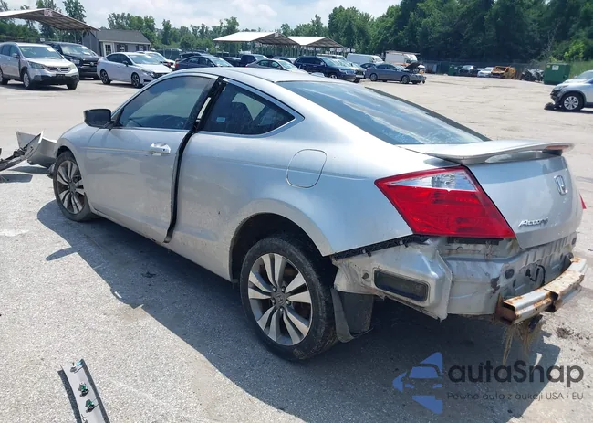 1HGCS12858A013575: 42746782