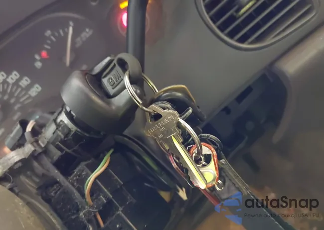 2G4WS52J151157518: 42746880