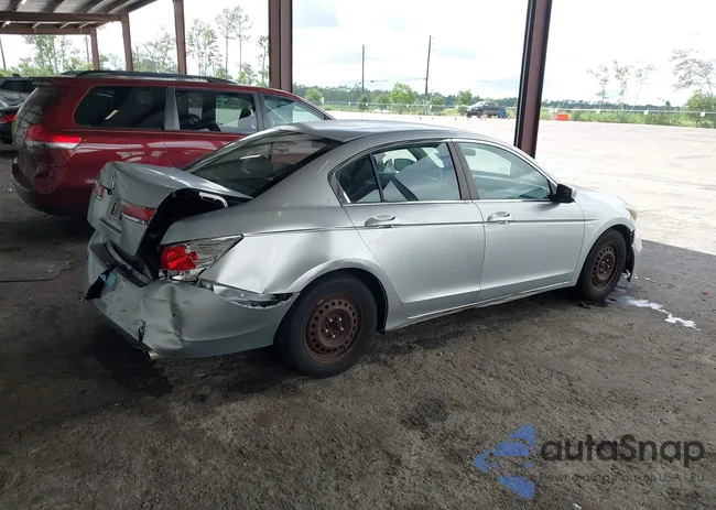 1HGCP2E37CA096779: 42747056