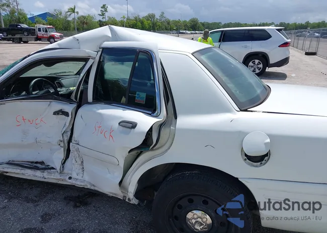 2FAFP71W16X143587: 42748146