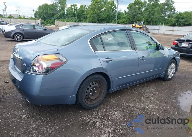 1N4AL2AP0CC136009: 42748191