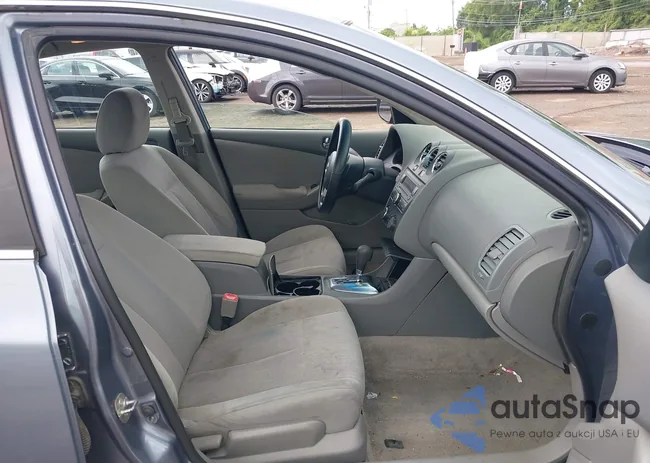 1N4AL2AP0CC136009: 42748191