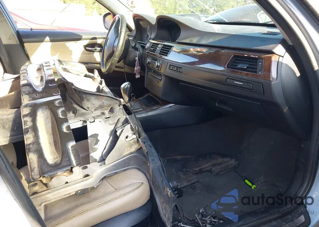 WBAPH5C53BA447606: 42748233