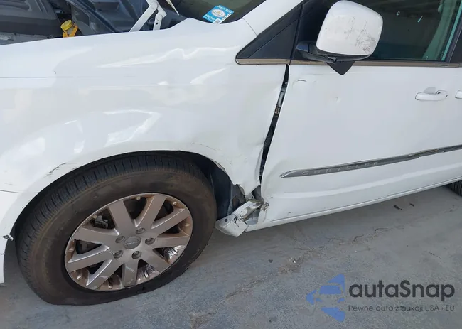 2C4RC1BG7FR552219: 42748250