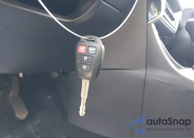 2T1BURHE2JC071158: 42748279