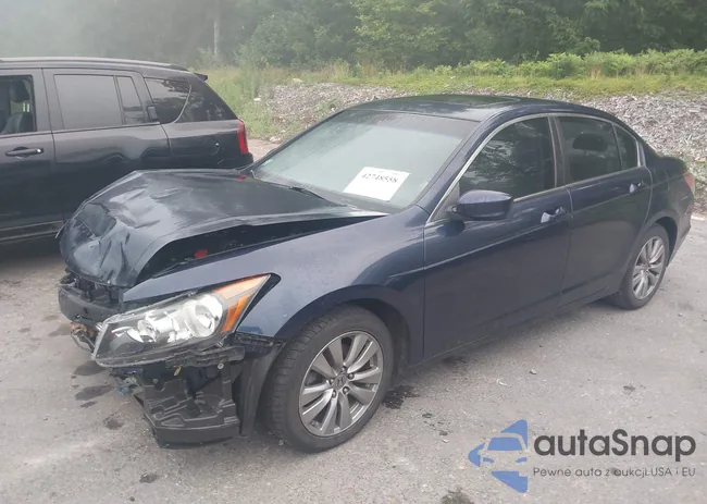 1HGCP2F8XCA119658: 42748558