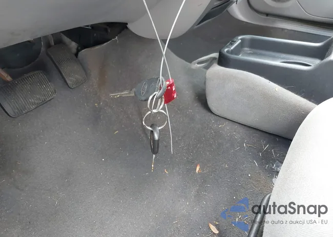 1FAFP532X5A131962: 42747814