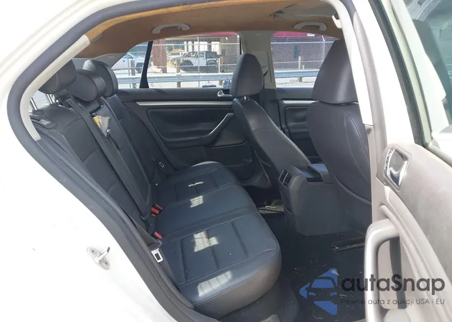 3VWRM71K79M063902: 42747888