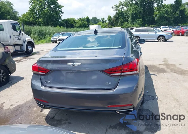 KMHGN4JE8HU168521: 42748060