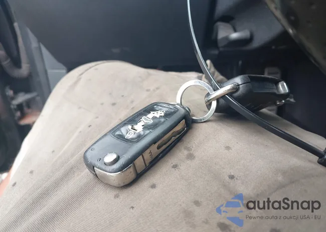 WVWFD7AJ2BW087902: 42749541