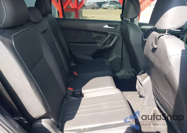 3VVNB7AX7PM058281: 42748892