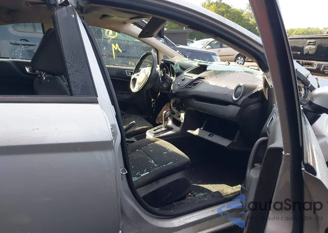 3FADP4BJ8EM118009: 42749037