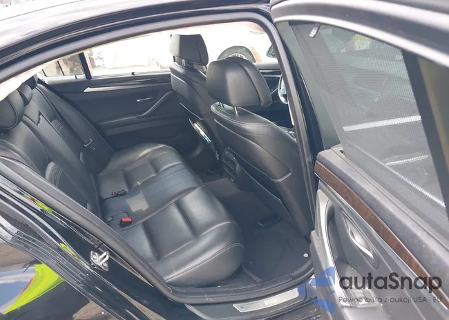 WBA5B1C52FD918831: 42750357