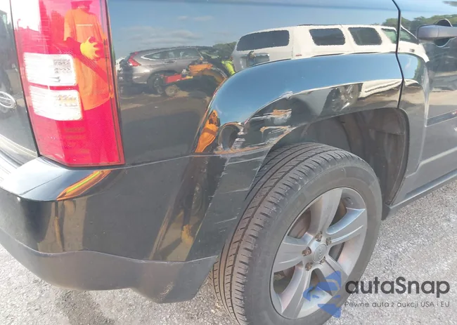 1C4NJPBA8GD787140: 42750435