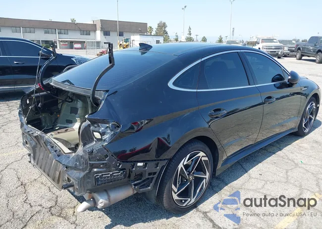 KMHL14JA2RA426526: 42750497