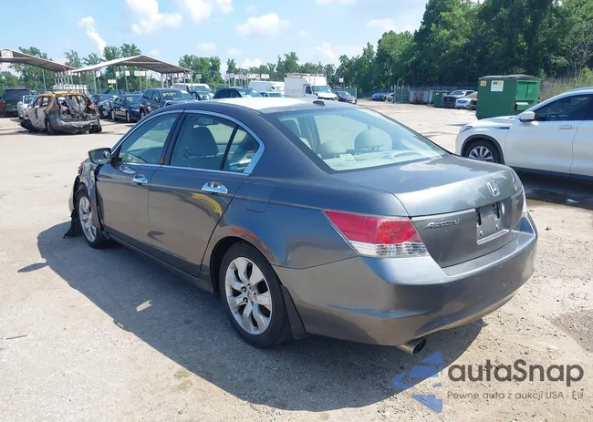 1HGCP368X8A058308: 42749842