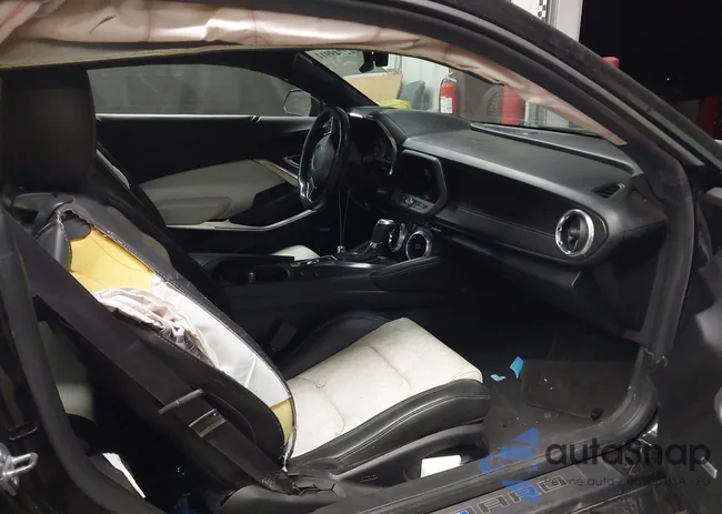 1G1FD1RX2H0152077: 42749911