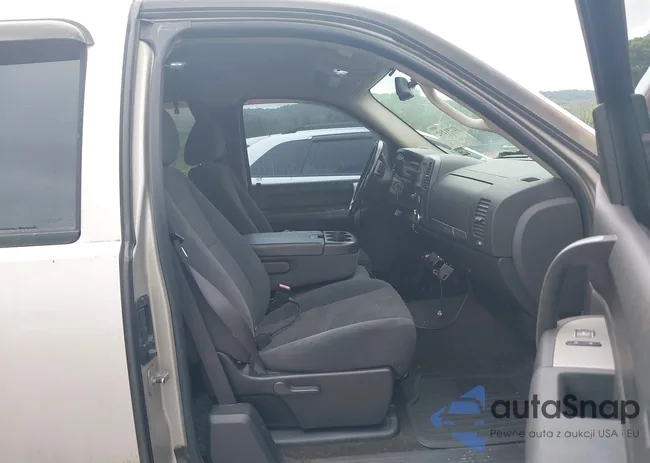 2GCEK19J281134333: 42751292