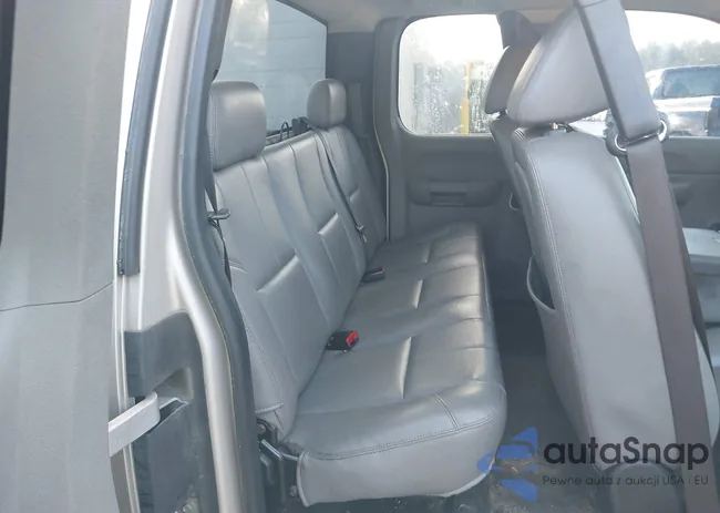 1GTEC19C08Z150939: 42750929