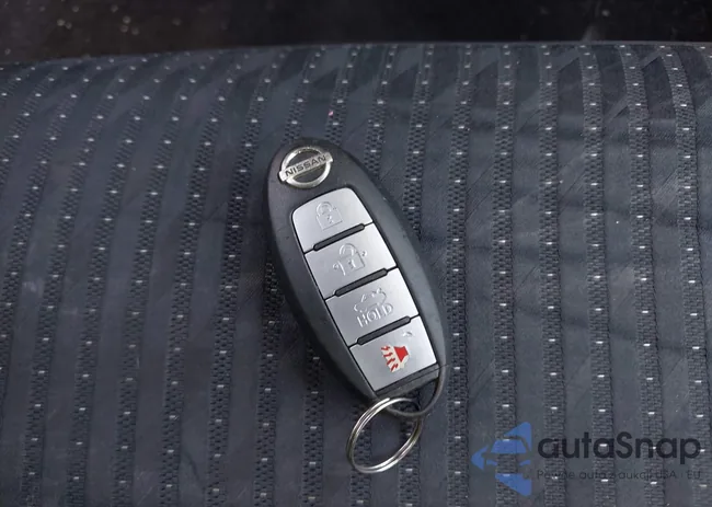 1N4AL3AP3GN306380: 42752106