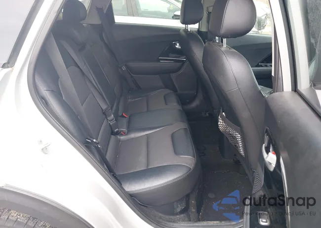 KNDCC3LCXH5050480: 42752166