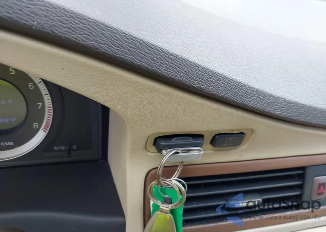 YV1AS982391105965: 42752172