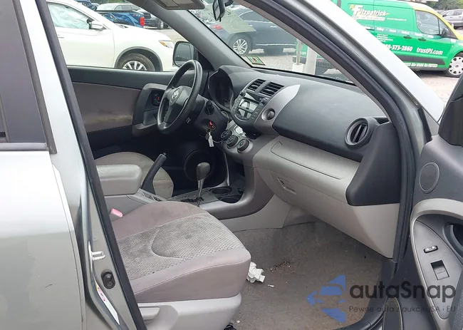 JTMBD33V086061962: 42752202